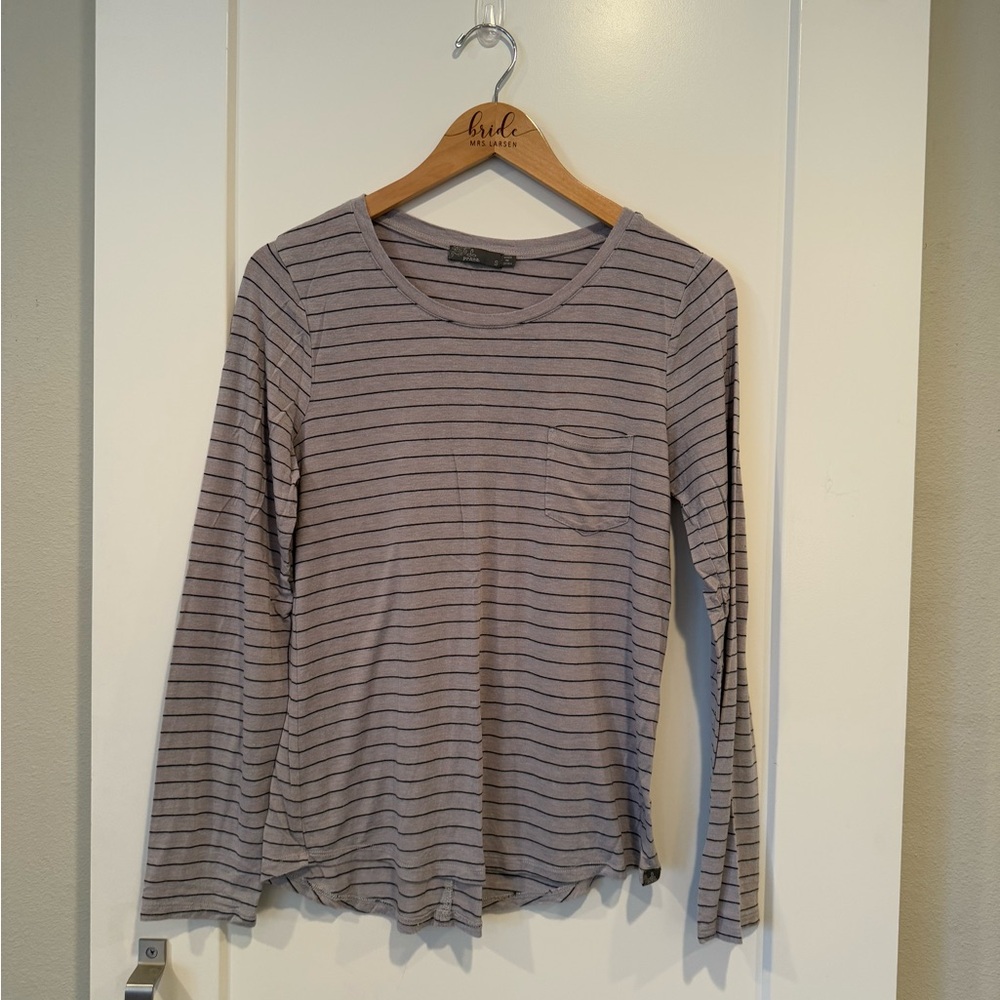 Women’s Prana long sleeve shirt